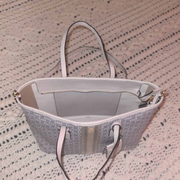 Tory Burch Gemini Link New Ivory Tote - Picture 3 of 6